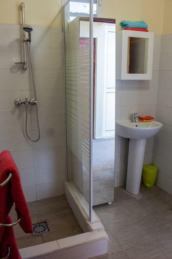 Le Cocon Hotel Le Moule Luaran gambar